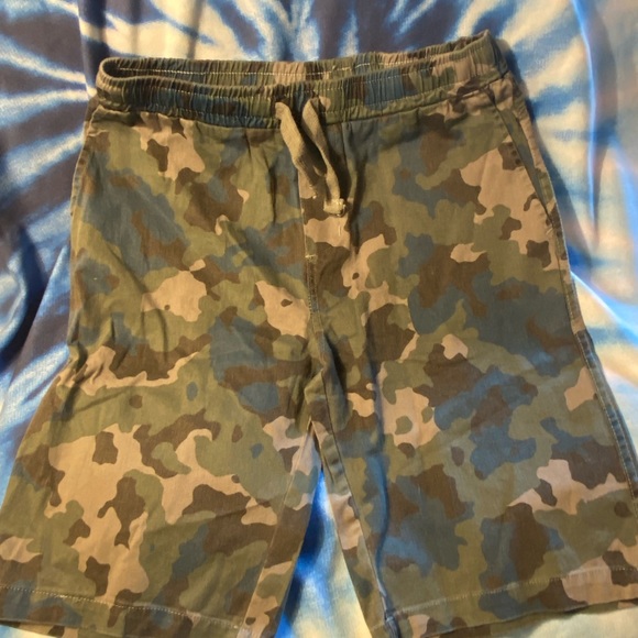 Bundle of GUC Boys Shorts Sz 8-10 - Picture 3 of 4